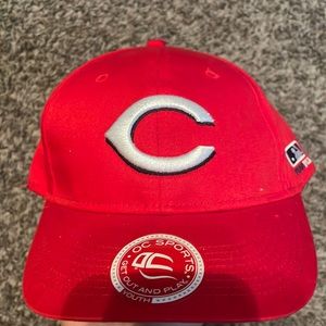 Kids Cincinnati Reds ball cap.